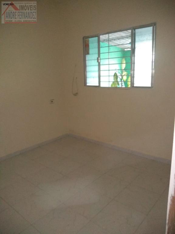 Casa para alugar com 2 quartos, 98m² - Foto 18