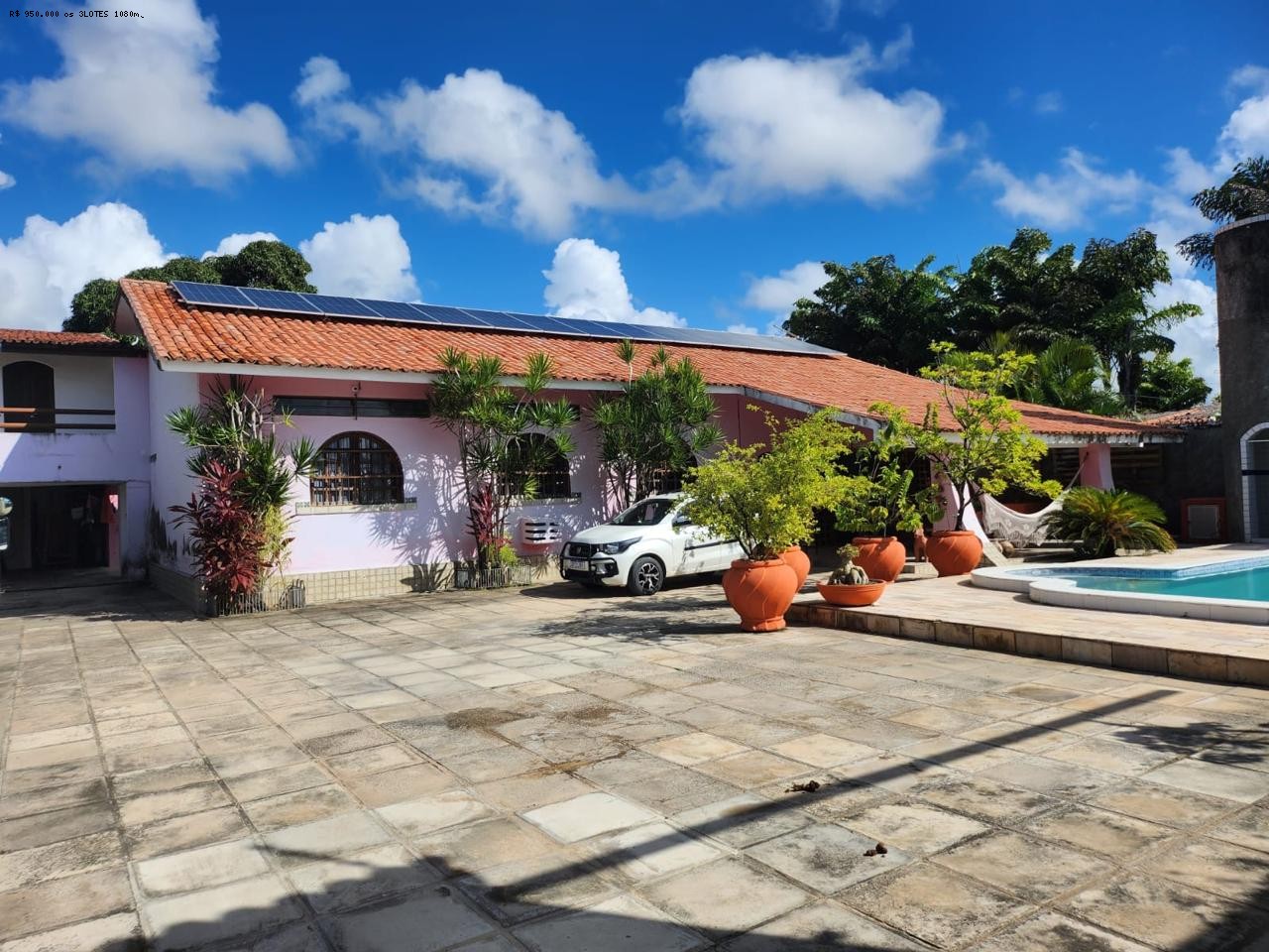 Casa à venda com 7 quartos, 390m² - Foto 1