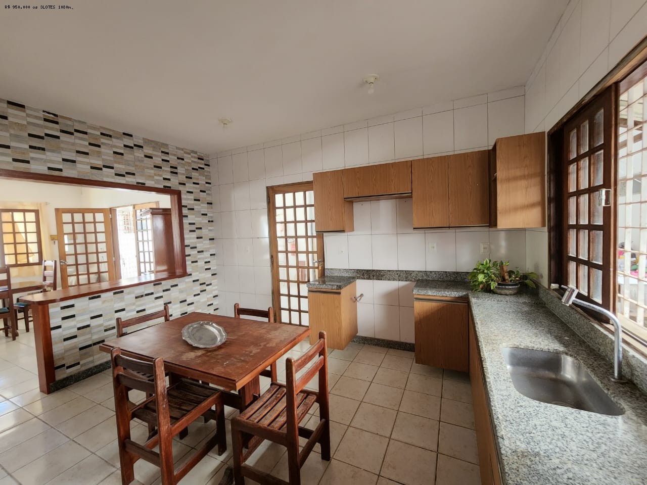 Casa à venda com 5 quartos, 190m² - Foto 2