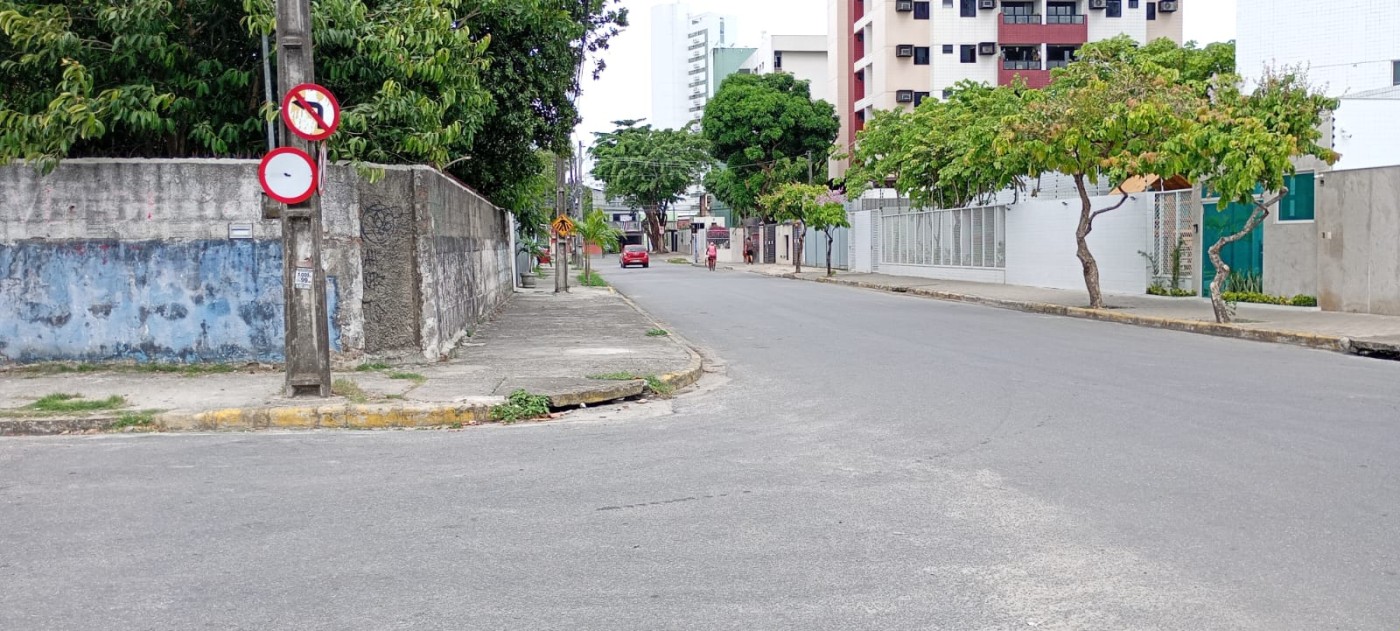 Casa, 5 quartos, 189 m² - Foto 2